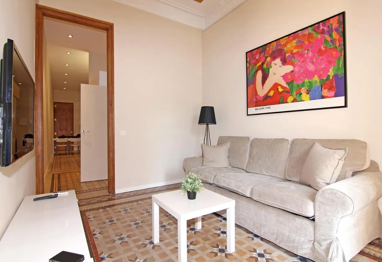 Gir2B - Gir2B - Central Apartment With Balcony Barcellona