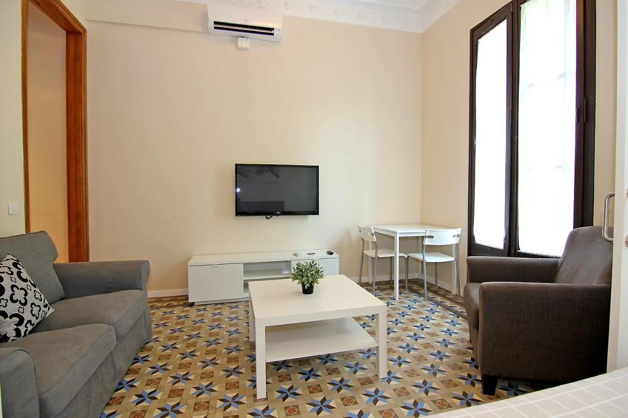 Gir2B - Gir2B - Central Apartment With Balcony Barcellona