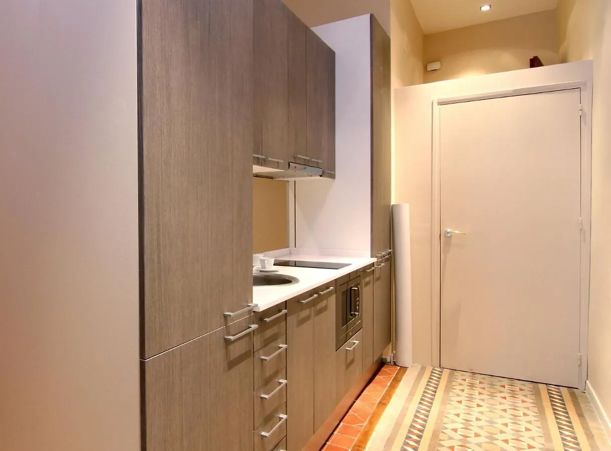 Gir2B - Gir2B - Central Apartment With Balcony Barcellona