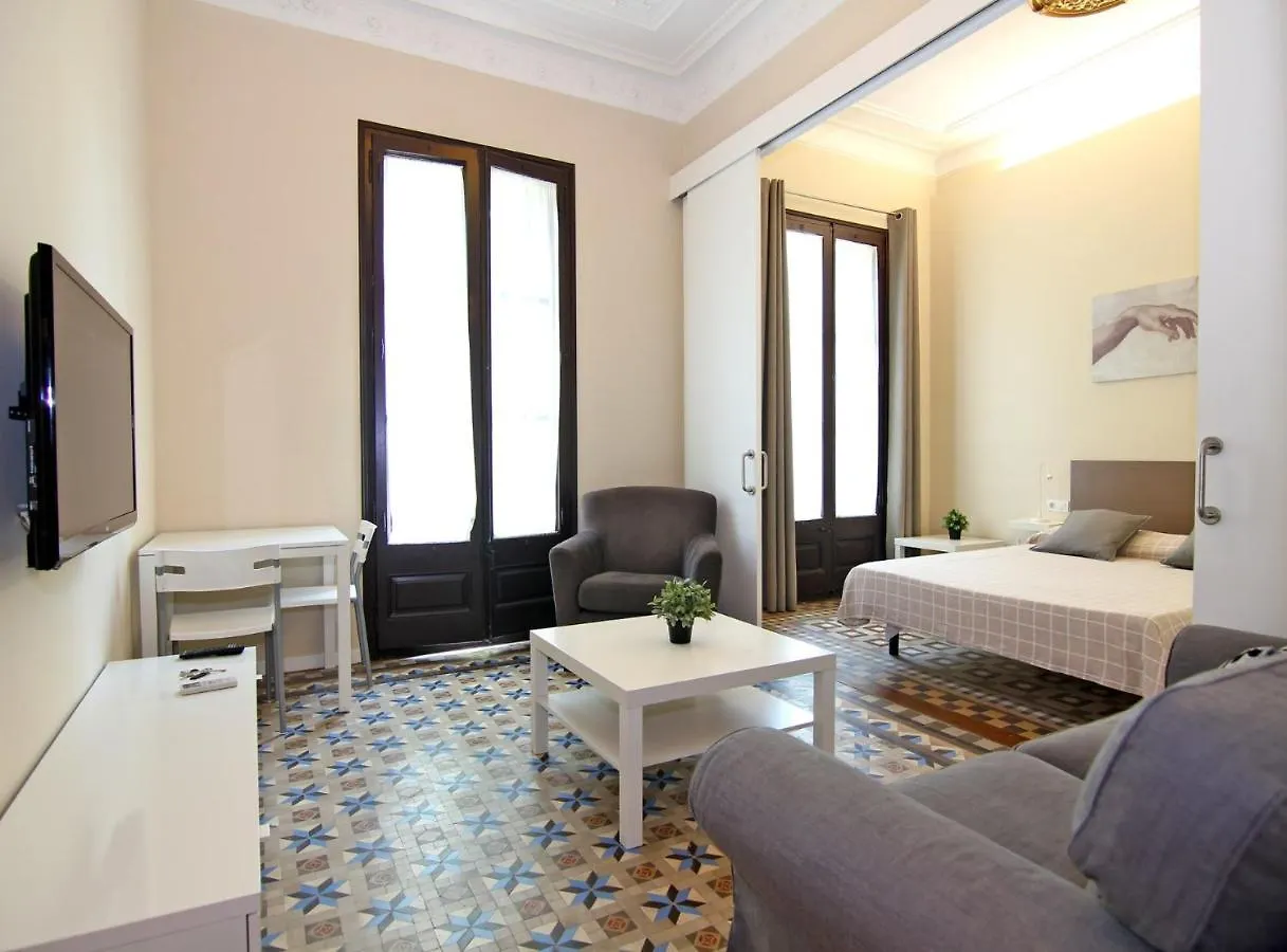 Gir2B - Gir2B - Central Apartment With Balcony Barcellona
